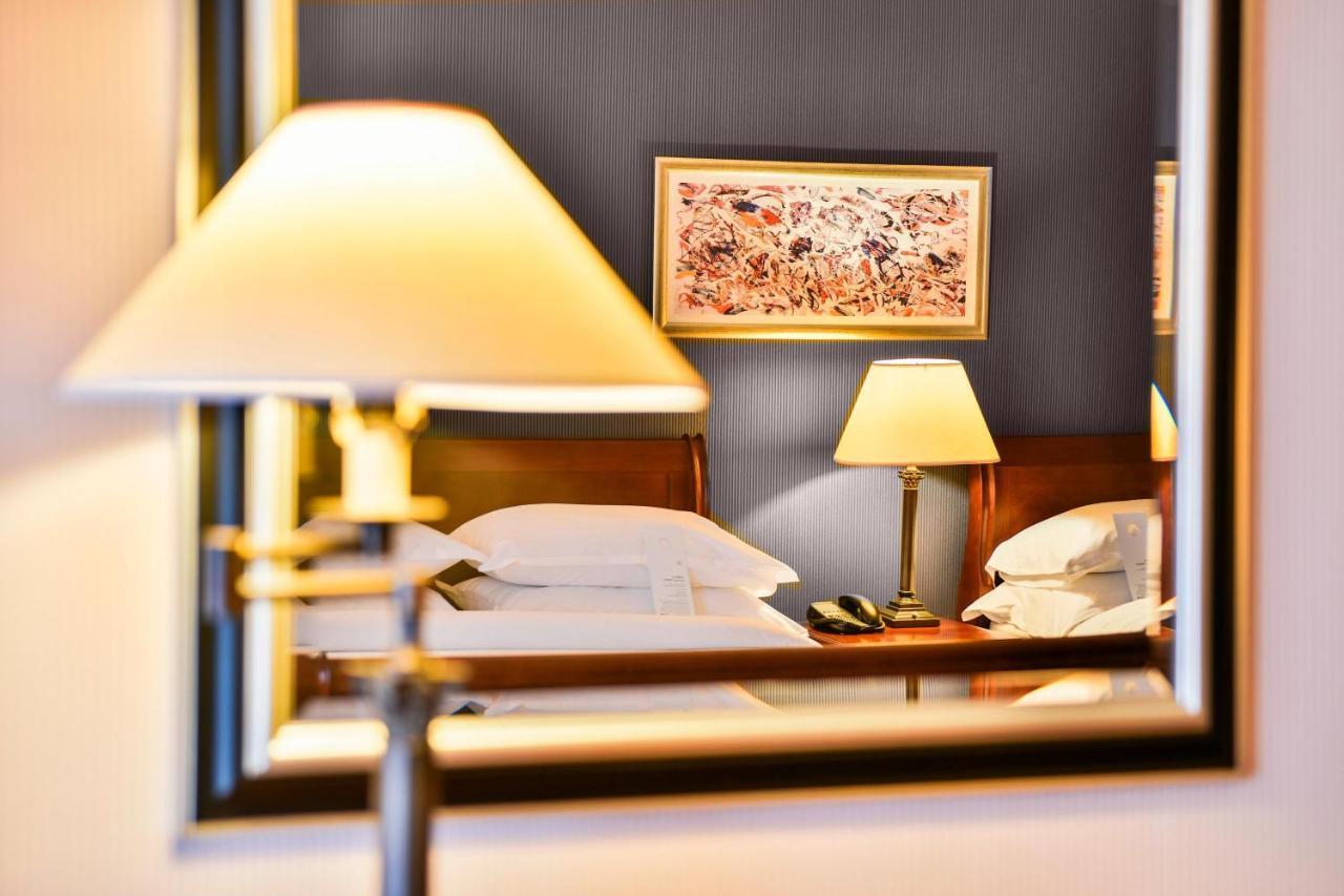 Sheraton Skyline London Heathrow Hotel 4*
