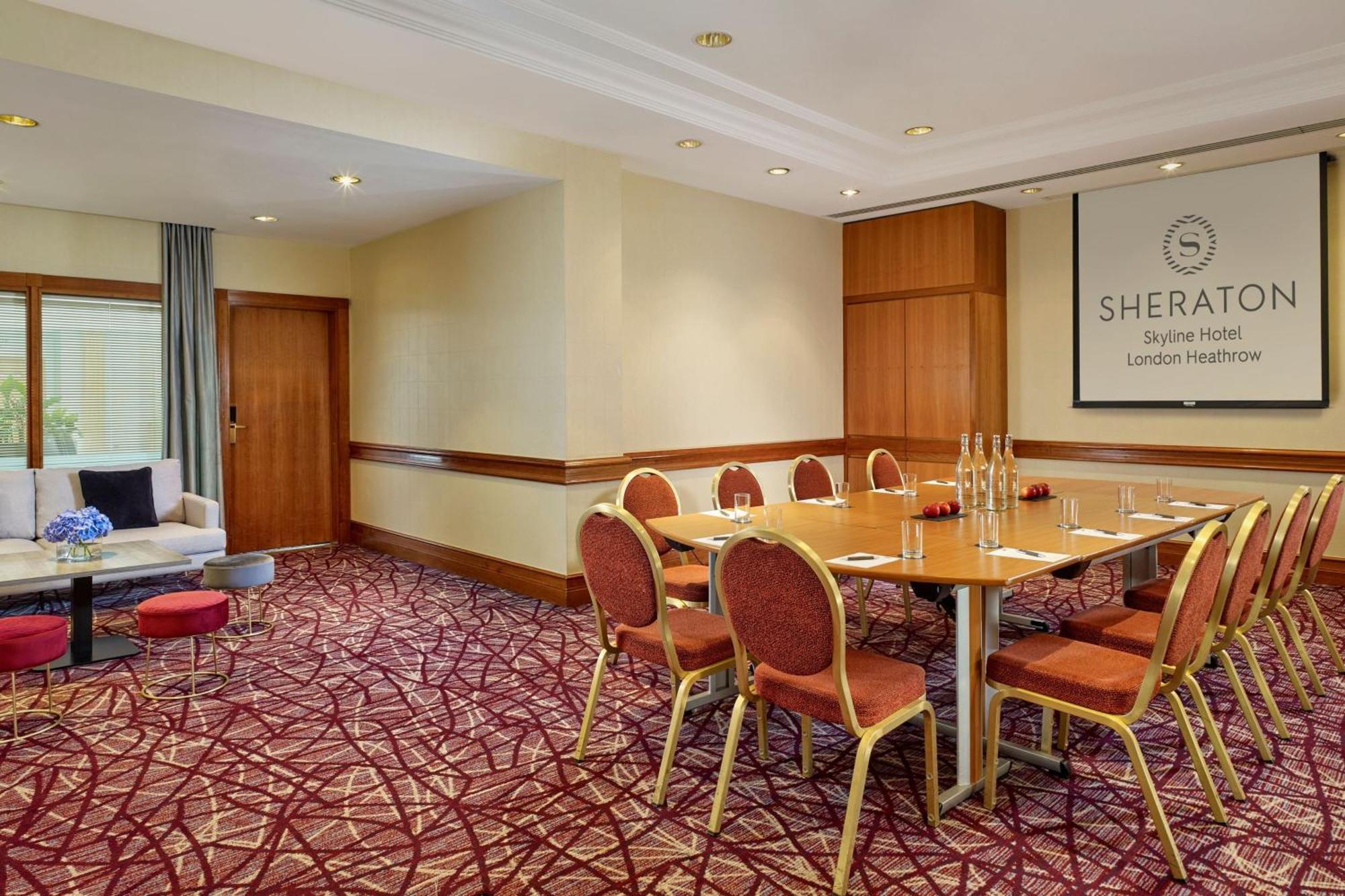 Sheraton Skyline London Heathrow 4*