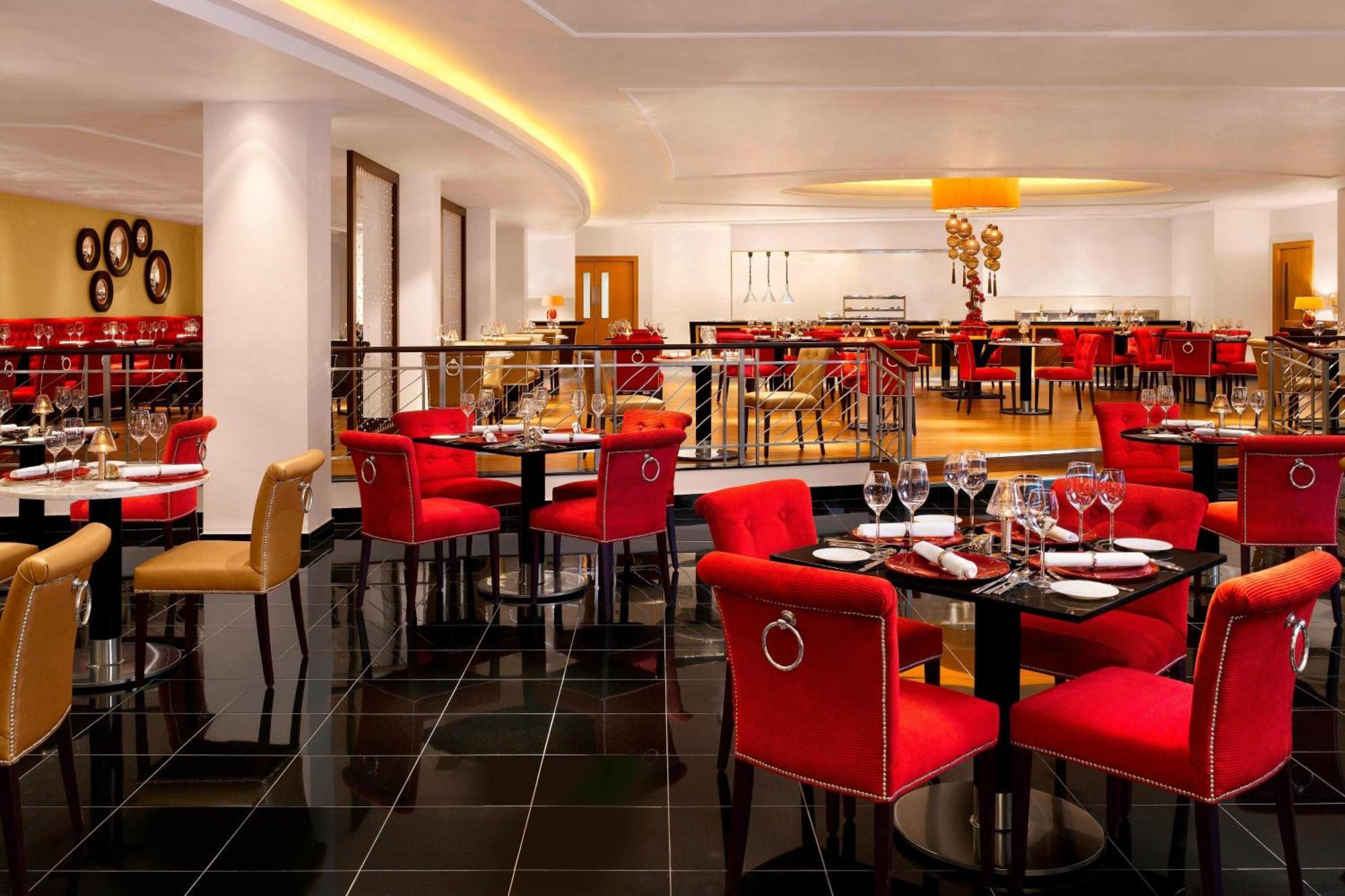 Sheraton Skyline London Heathrow 4*
