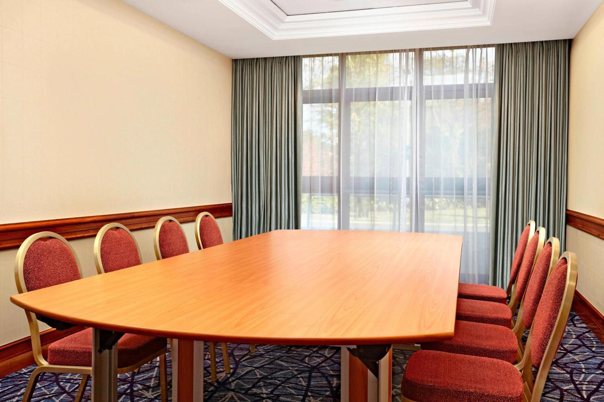Sheraton Skyline London Heathrow