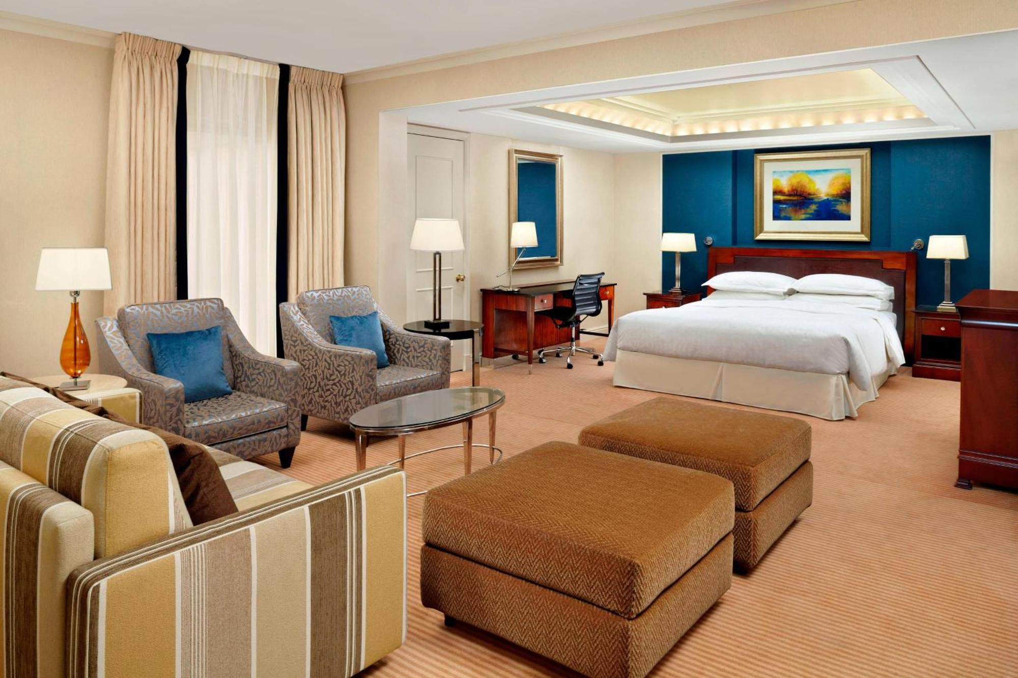 Sheraton Skyline London Heathrow Hotel 4*